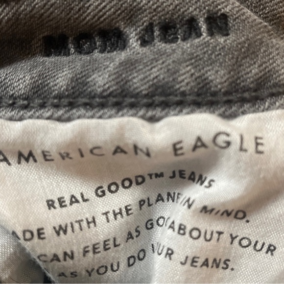 American Eagle Destroyed Distressed Grey Mom Jean - Picture 3 of 5